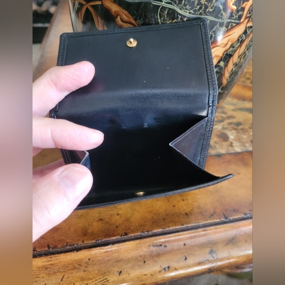 Louis Vuitton Epi wallet - Picture 10 of 12